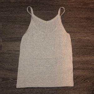 Grey tanktop